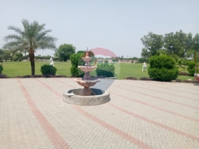 5 Acre Farmhouse in Spring Meadows Lahore 